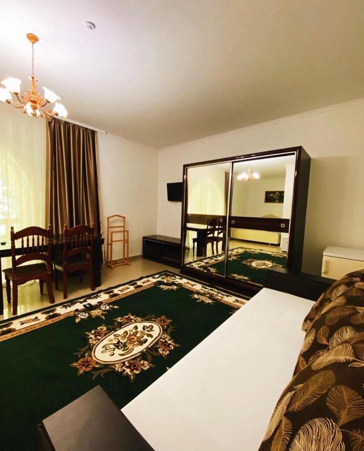 Perlyna Podillyа Hotel Satanov Ngoại thất bức ảnh