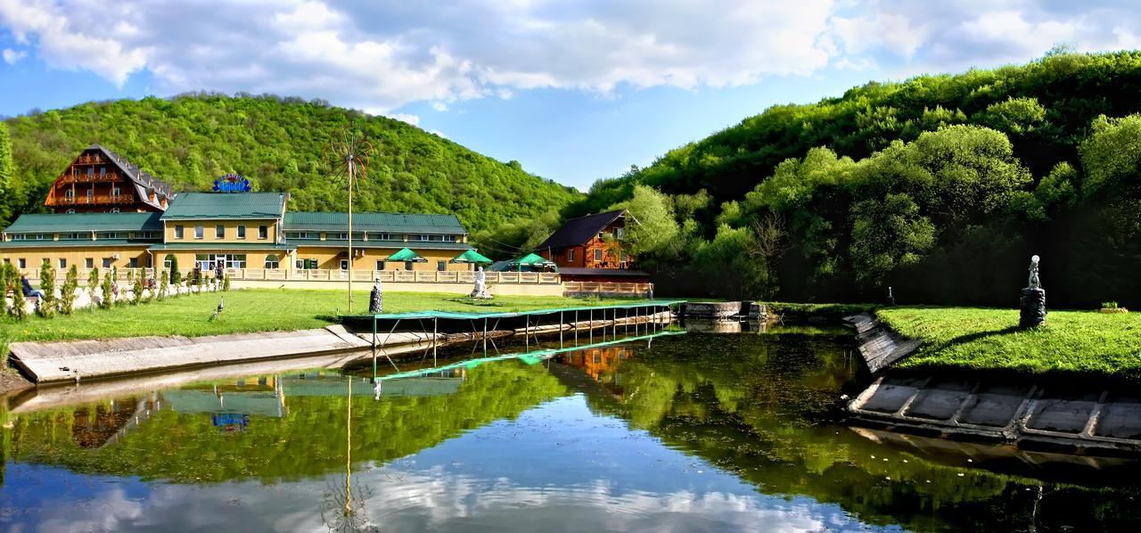 Perlyna Podillyа Hotel Satanov Ngoại thất bức ảnh