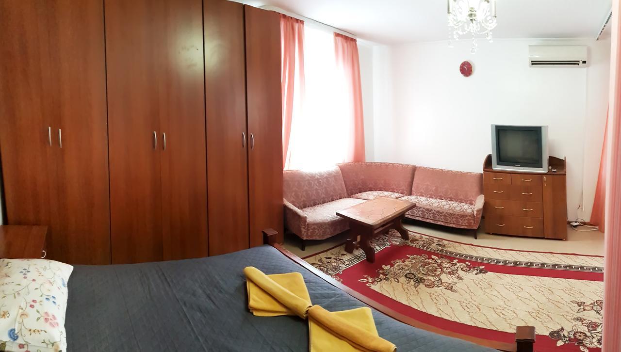 Perlyna Podillyа Hotel Satanov Ngoại thất bức ảnh