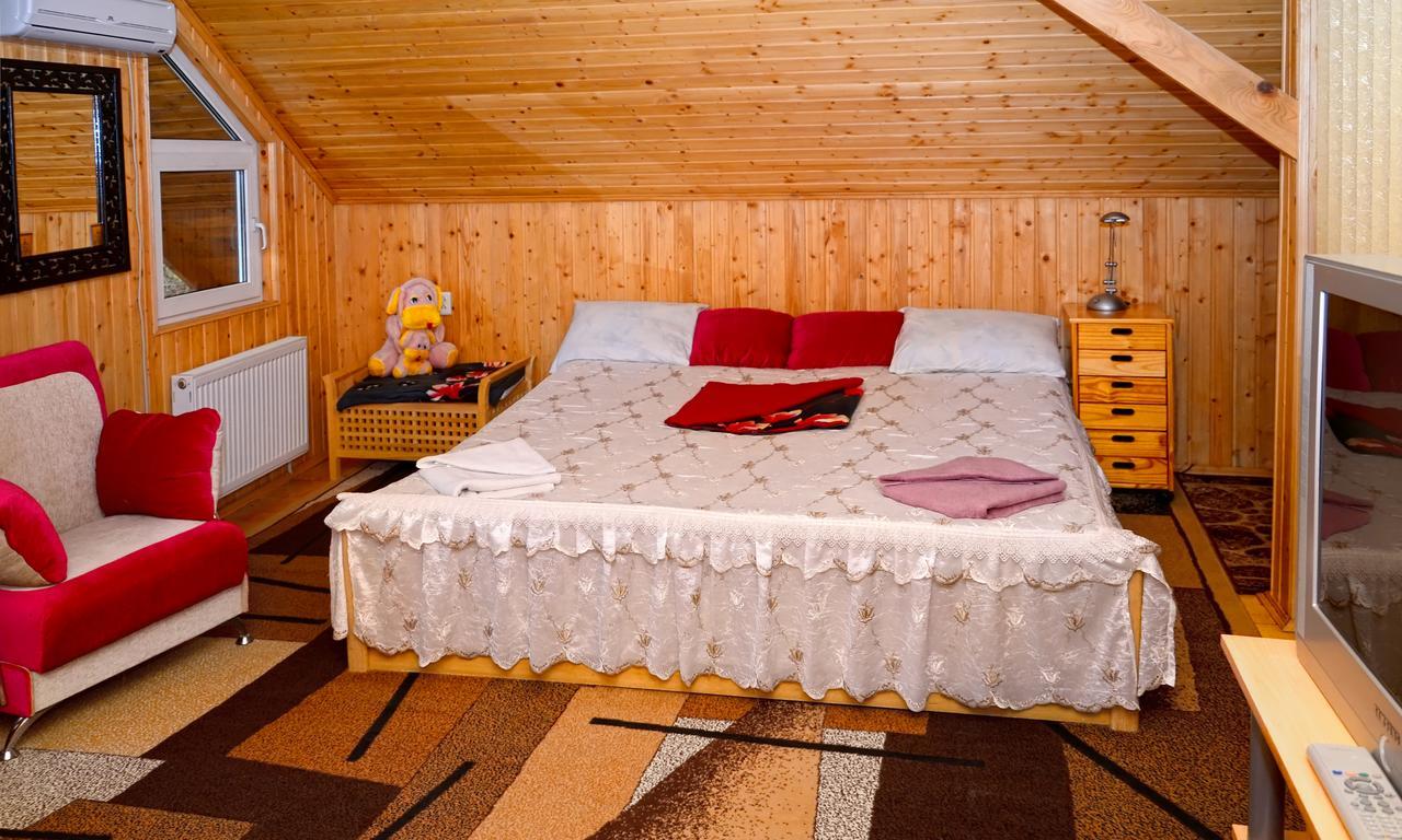 Perlyna Podillyа Hotel Satanov Ngoại thất bức ảnh