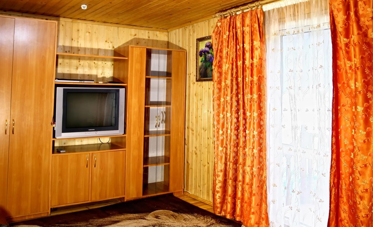 Perlyna Podillyа Hotel Satanov Ngoại thất bức ảnh
