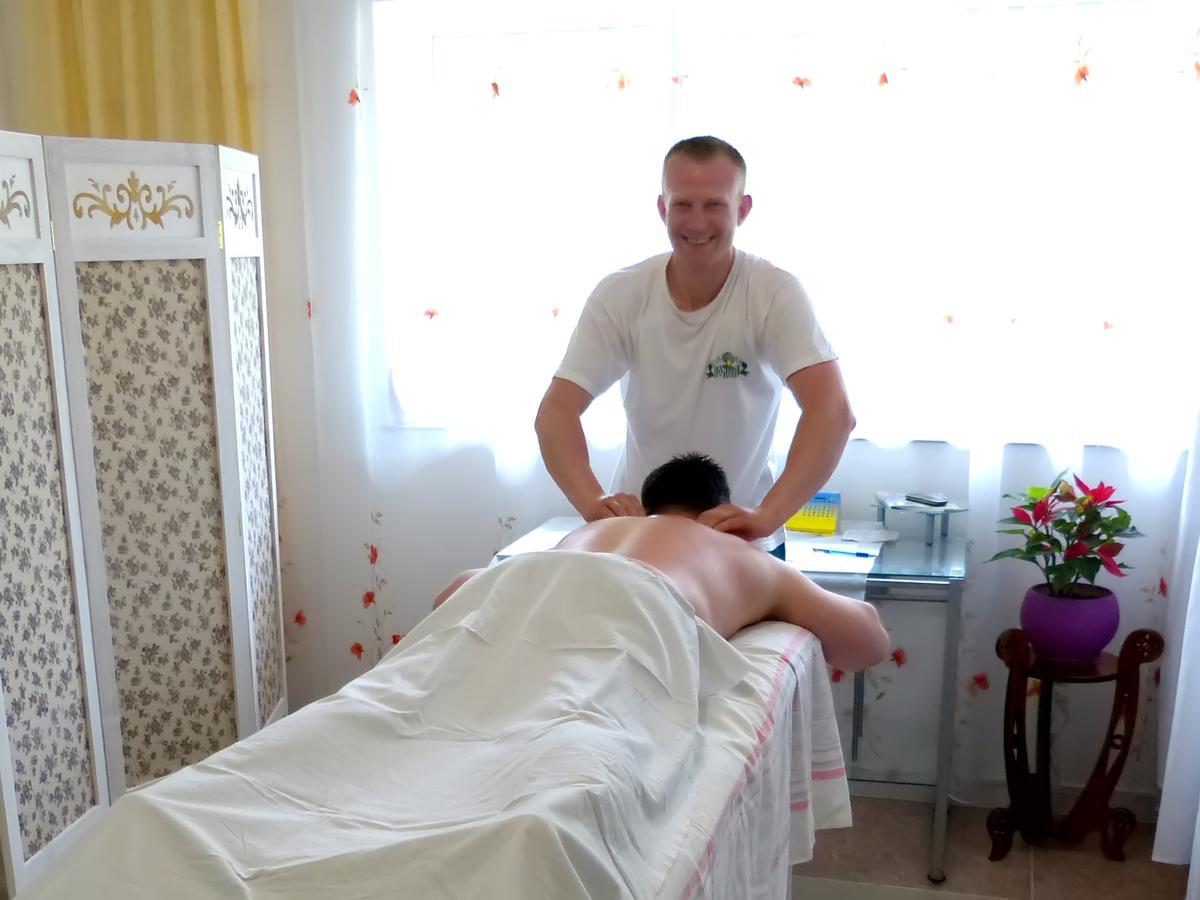 Perlyna Podillyа Hotel Satanov Ngoại thất bức ảnh